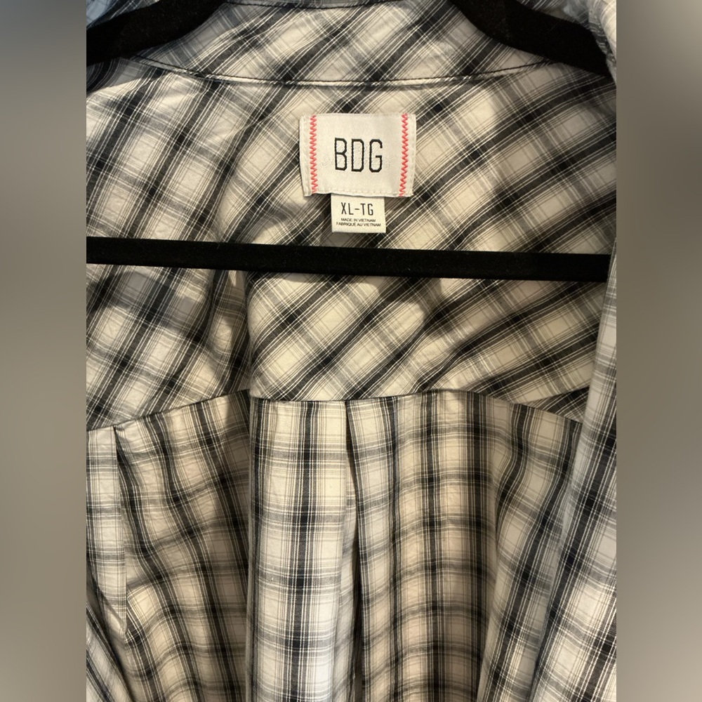 BDG Urban Outfitters Corey Cropped Plaid Boxy Oversized Button Down Women’s XL - Picture 12 of 16